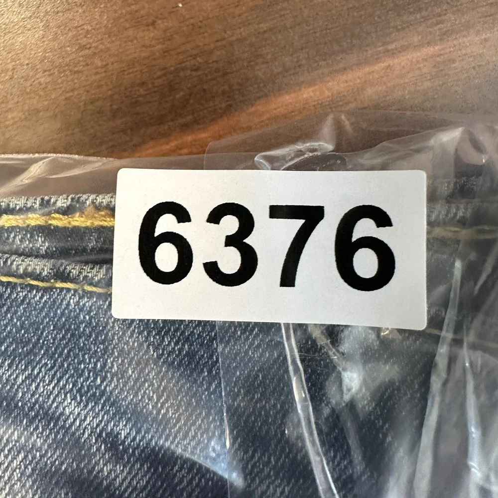 Levi's 502 Taper Fit Jeans Mens Size 34x32 Blue Medium Wash Denim Pants